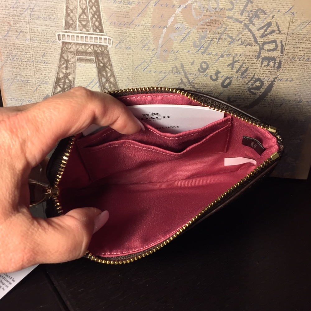 Coach Wristlet - Picture 4 of 4